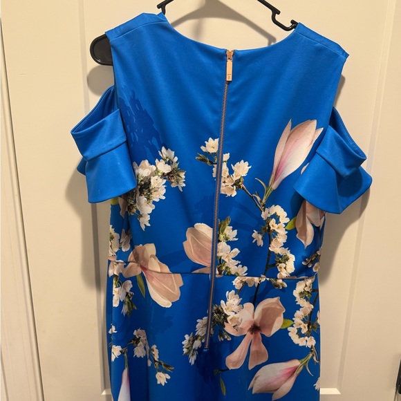 NWOT- Ted Baker Blue Floral Cold-Shoulder Dress Size 5 (10/12) - Picture 6 of 12